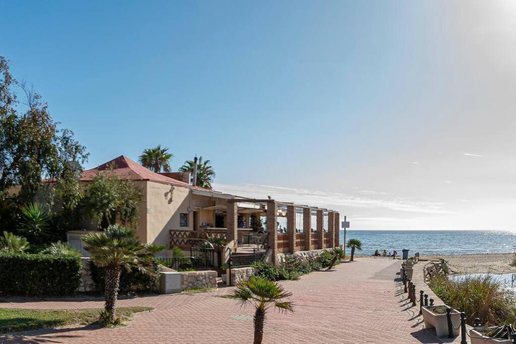 Amazing 4br Apart. Parking, Pool, Close To The Sea Apartment *