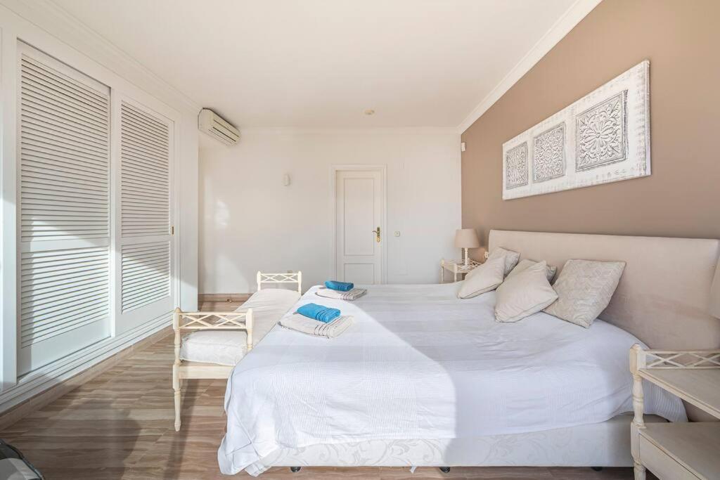 Amazing 4br Apart. Parking, Pool, Close To The Sea Marbella
