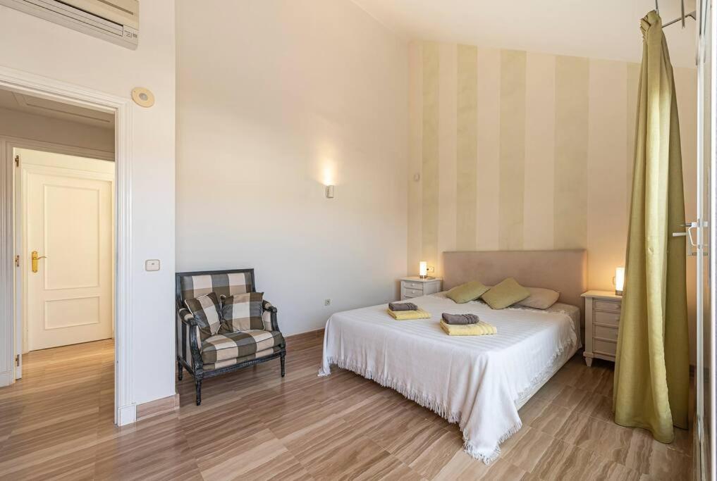 Amazing 4br Apart. Parking, Pool, Close To The Sea *