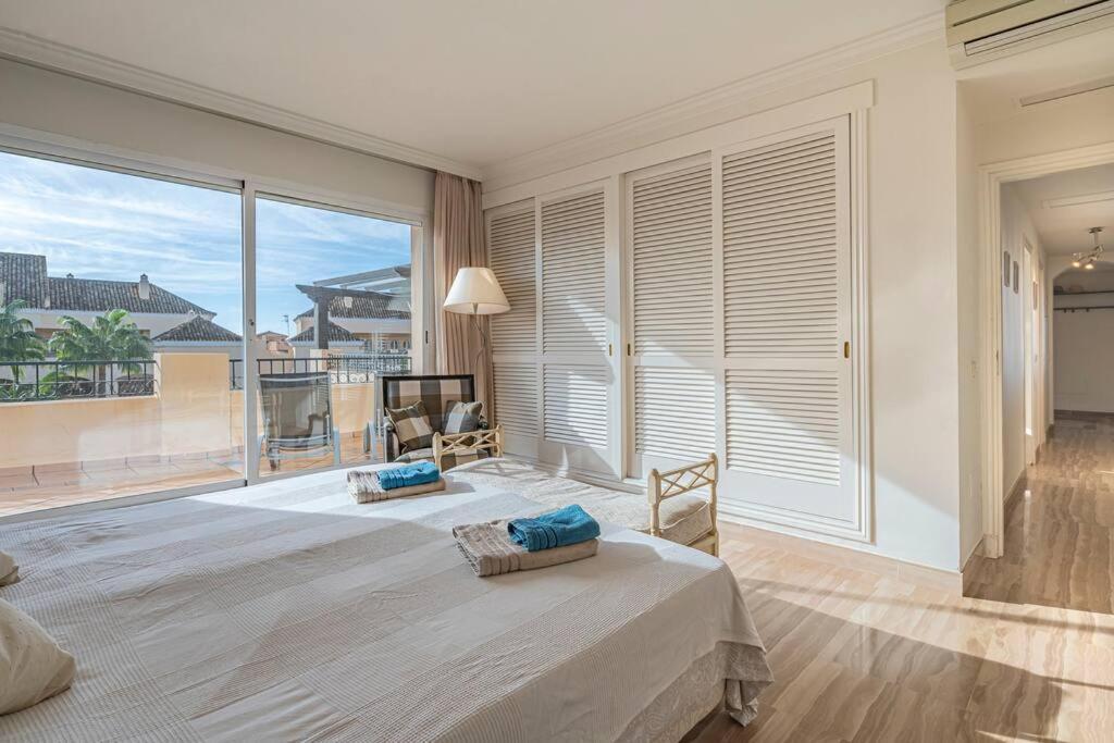 Amazing 4br Apart. Parking, Pool, Close To The Sea Marbella