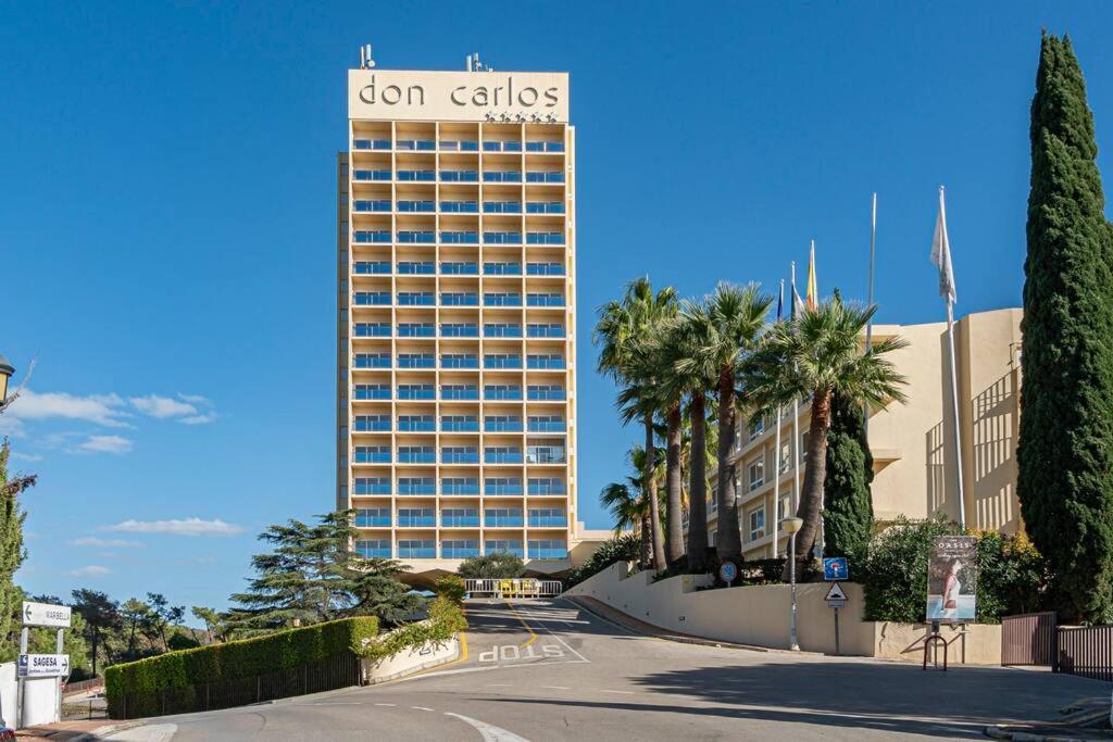 Apartment Amazing 4br Apart. Parking, Pool, Close To The Sea Marbella