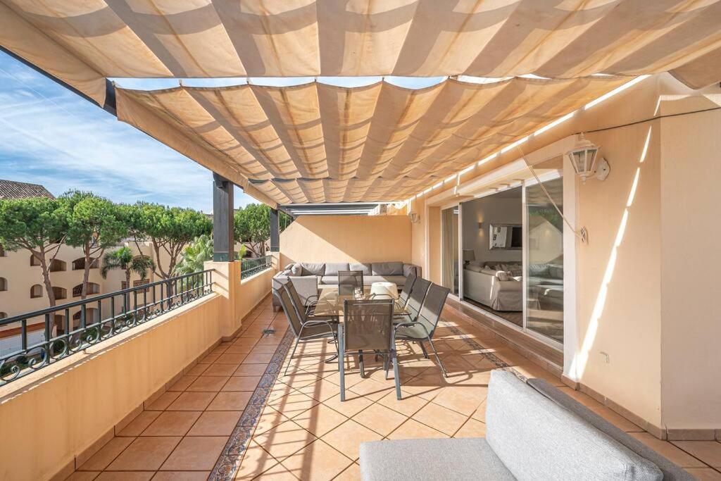 Amazing 4br Apart. Parking, Pool, Close To The Sea Apartment *