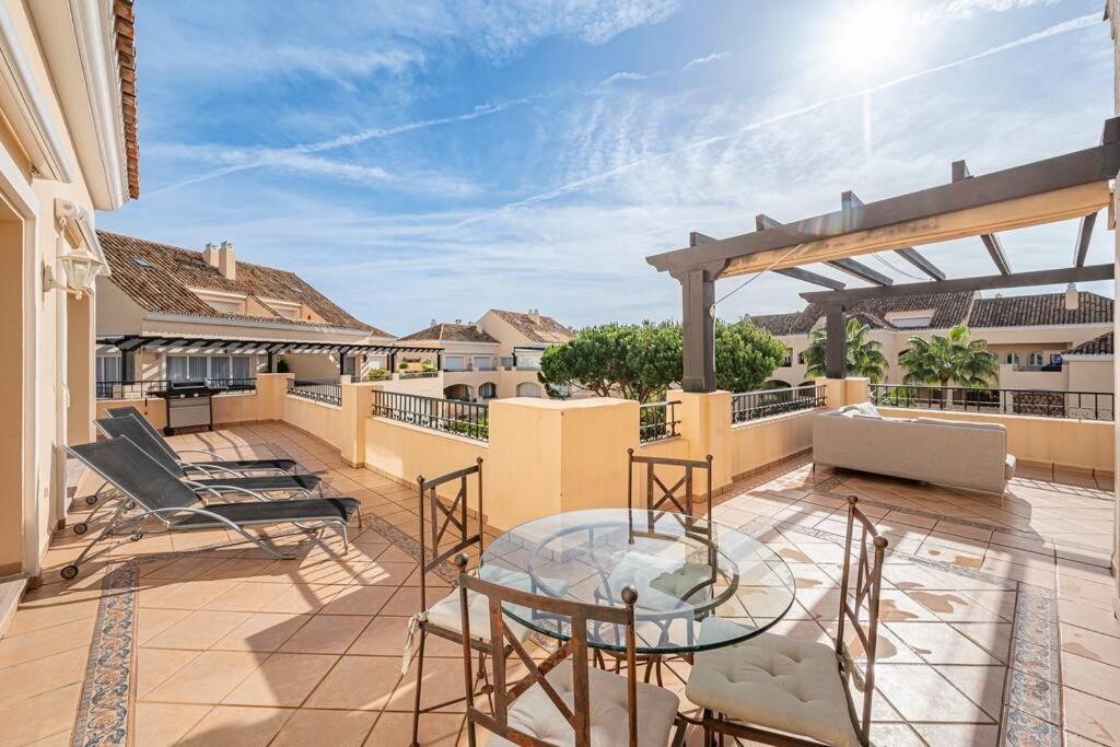 Amazing 4br Apart. Parking, Pool, Close To The Sea * Marbella