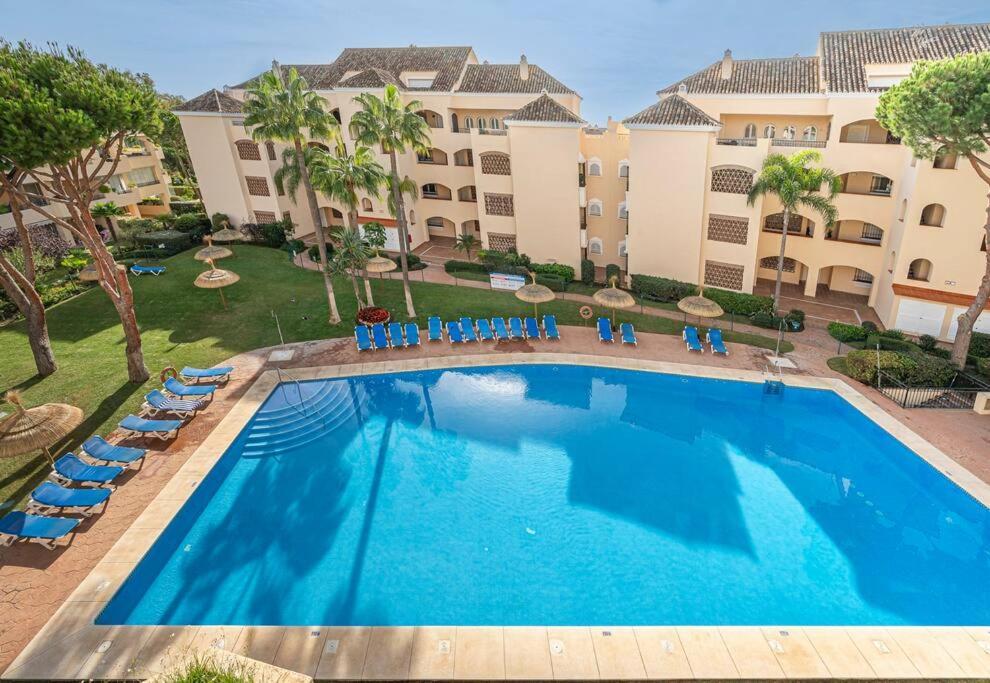 Amazing 4br Apart. Parking, Pool, Close To The Sea Marbella