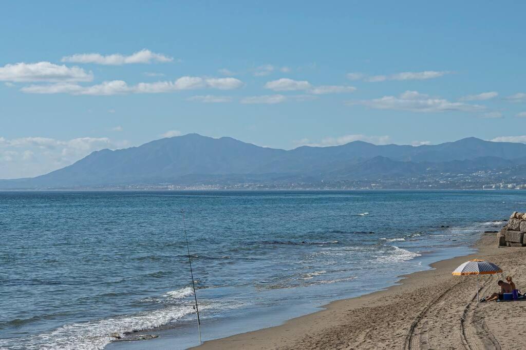 Amazing 4br Apart. Parking, Pool, Close To The Sea
