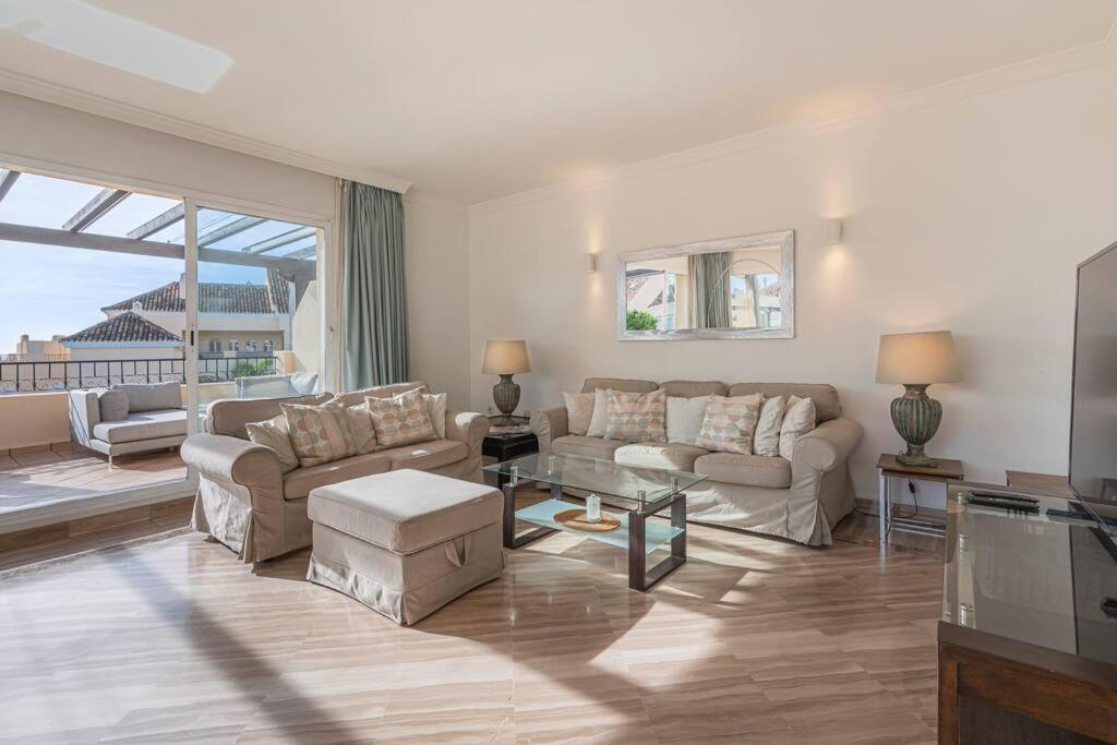 Amazing 4br Apart. Parking, Pool, Close To The Sea Apartment *