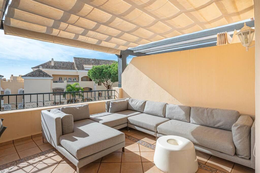 Amazing 4br Apart. Parking, Pool, Close To The Sea Apartment *